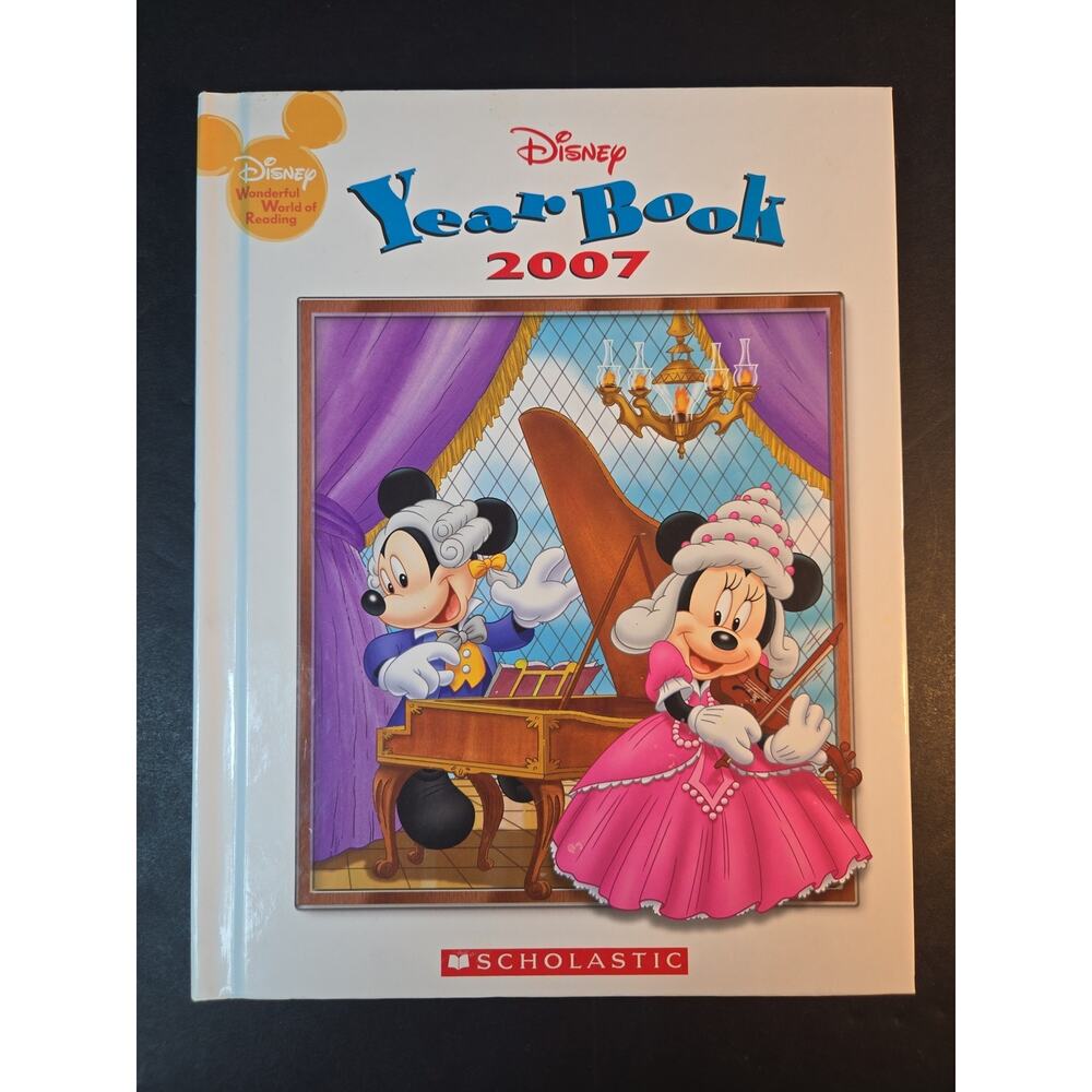 Disney Year Book 2007 Hardcover Scholastic Wonderful World of Reading Mickey